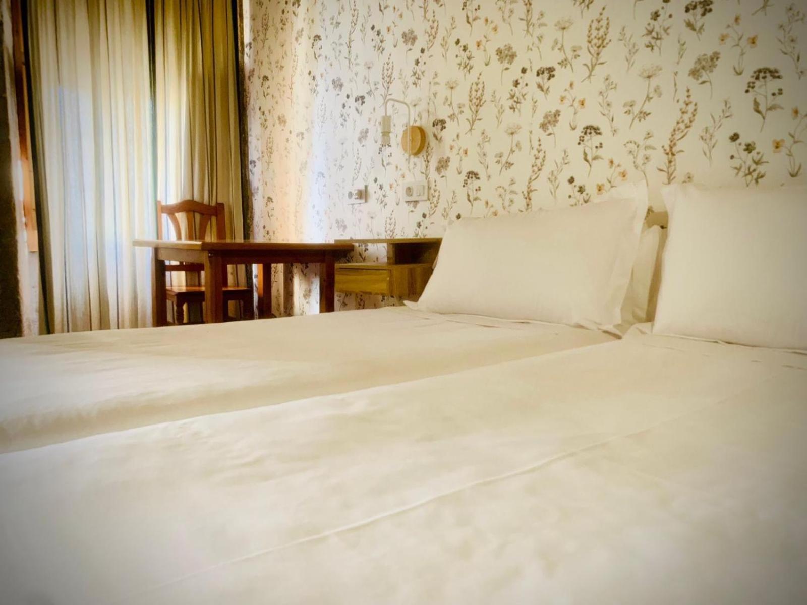 Hostal As Margaritas Santiago de Compostela Dış mekan fotoğraf